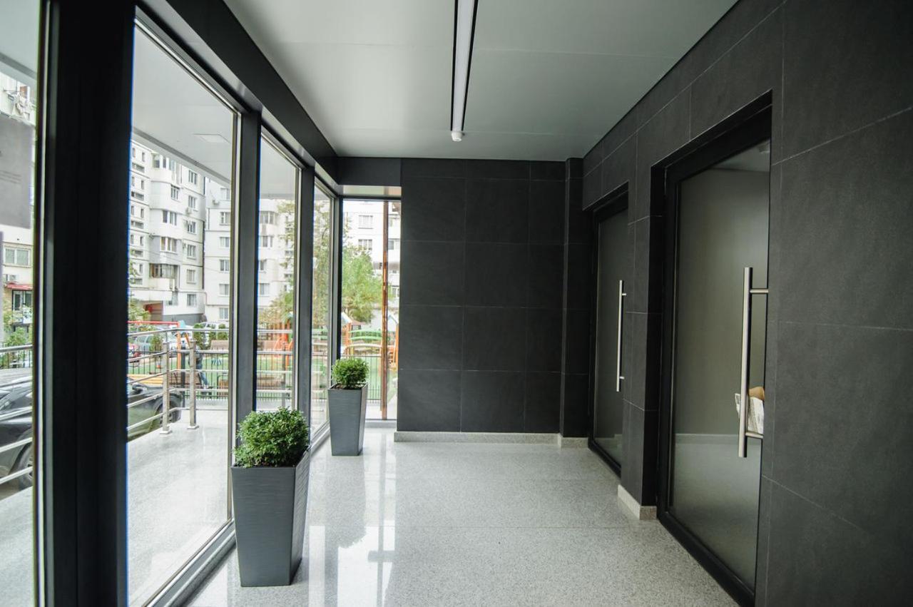 Double Skyhouse Exclusive Apartments Chisinau Exterior photo