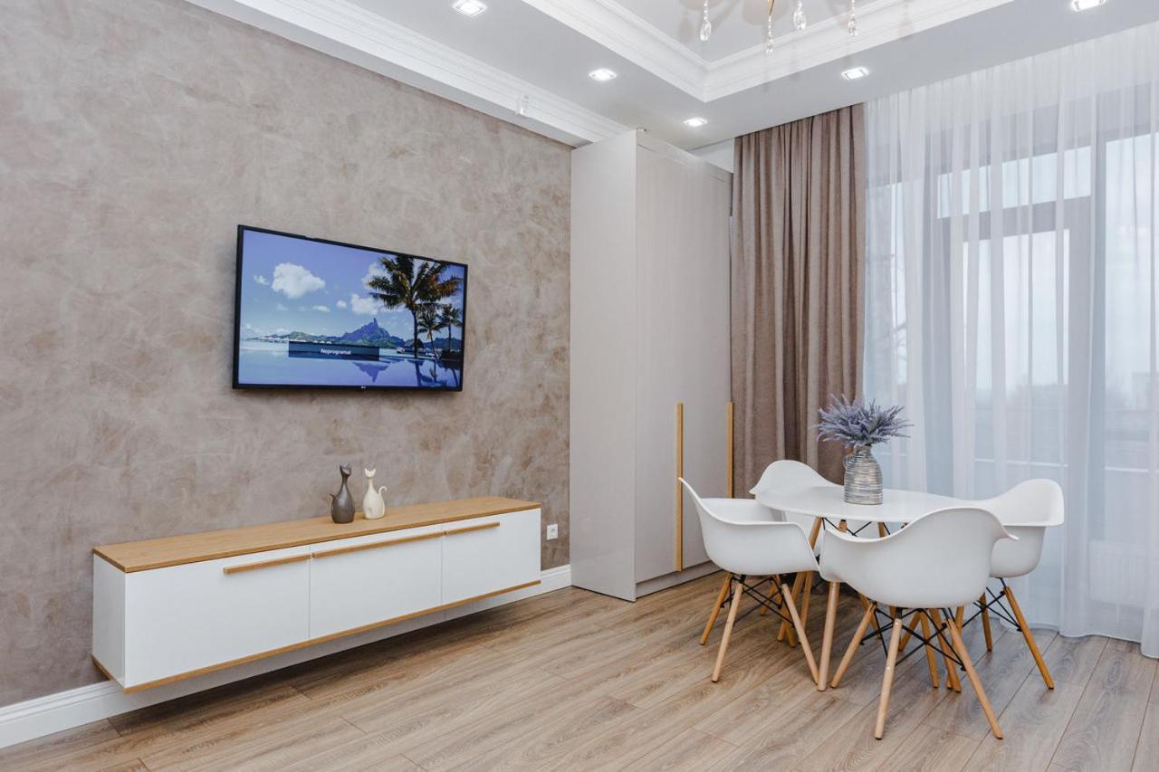 Double Skyhouse Exclusive Apartments Chisinau Exterior photo