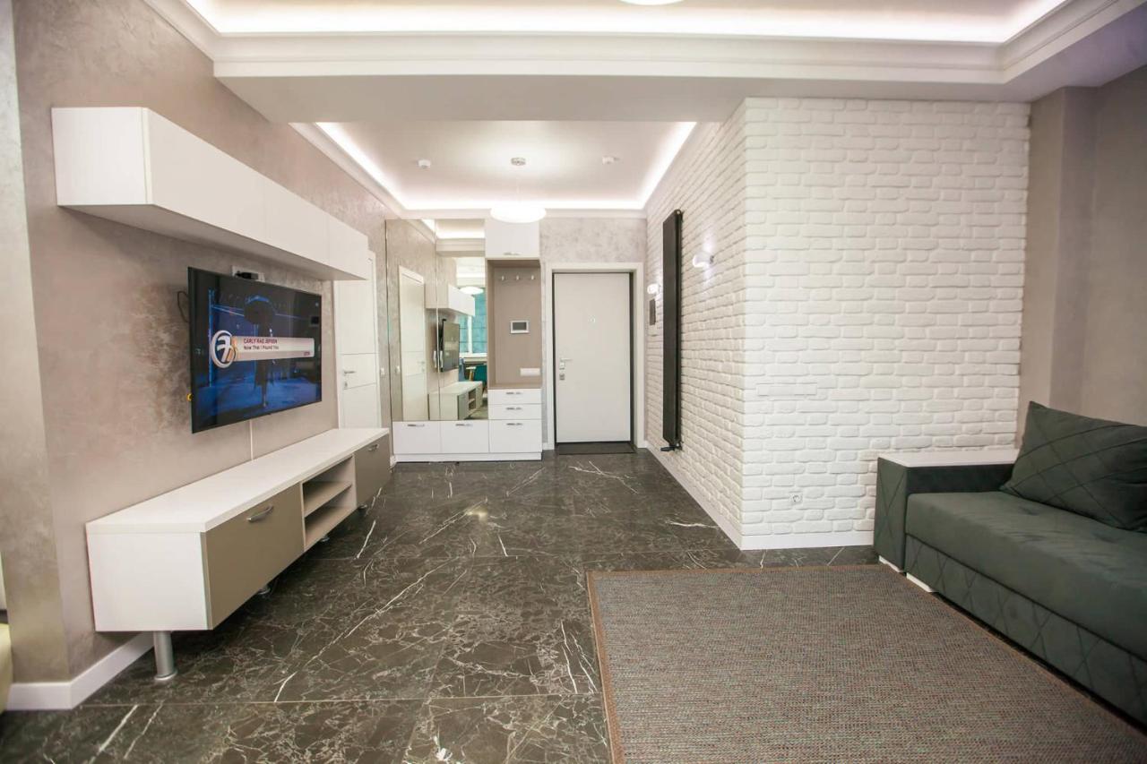 Double Skyhouse Exclusive Apartments Chisinau Exterior photo