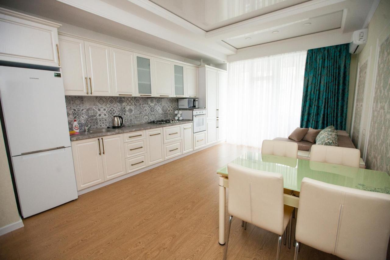 Double Skyhouse Exclusive Apartments Chisinau Exterior photo
