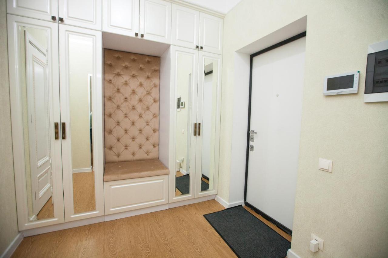 Double Skyhouse Exclusive Apartments Chisinau Exterior photo