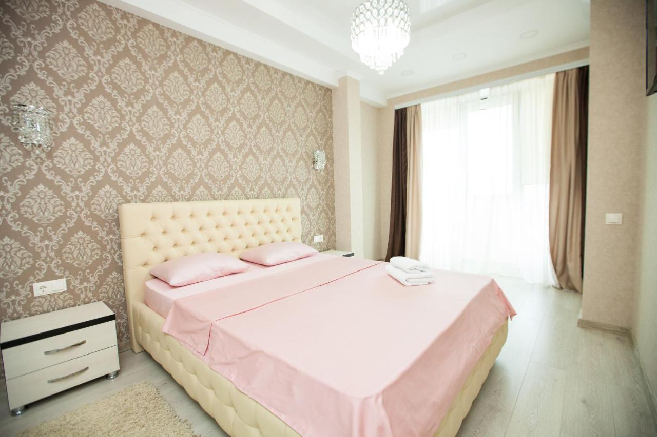 Double Skyhouse Exclusive Apartments Chisinau Exterior photo