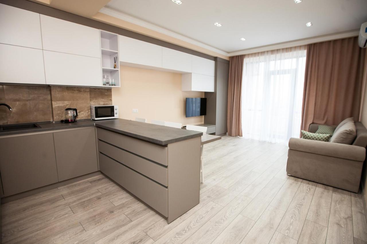 Double Skyhouse Exclusive Apartments Chisinau Exterior photo