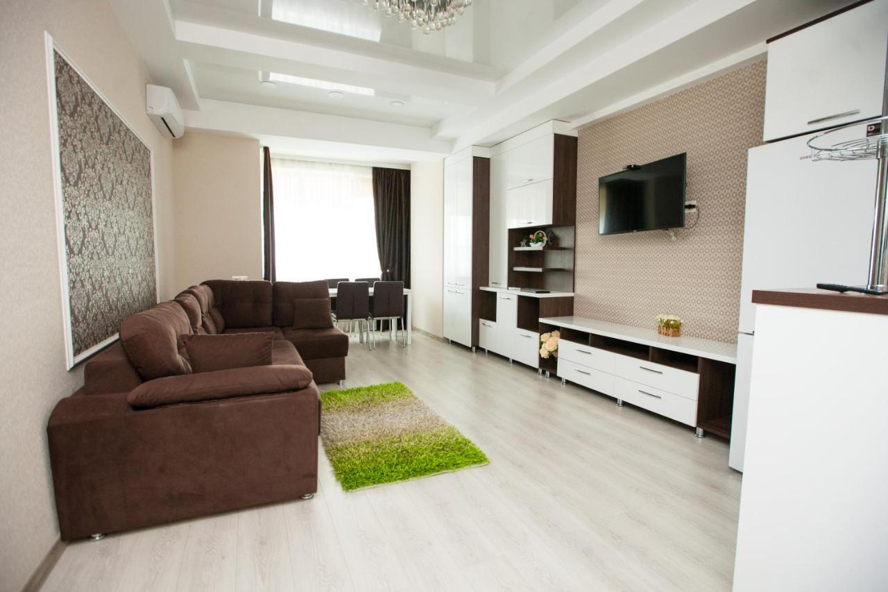 Double Skyhouse Exclusive Apartments Chisinau Exterior photo