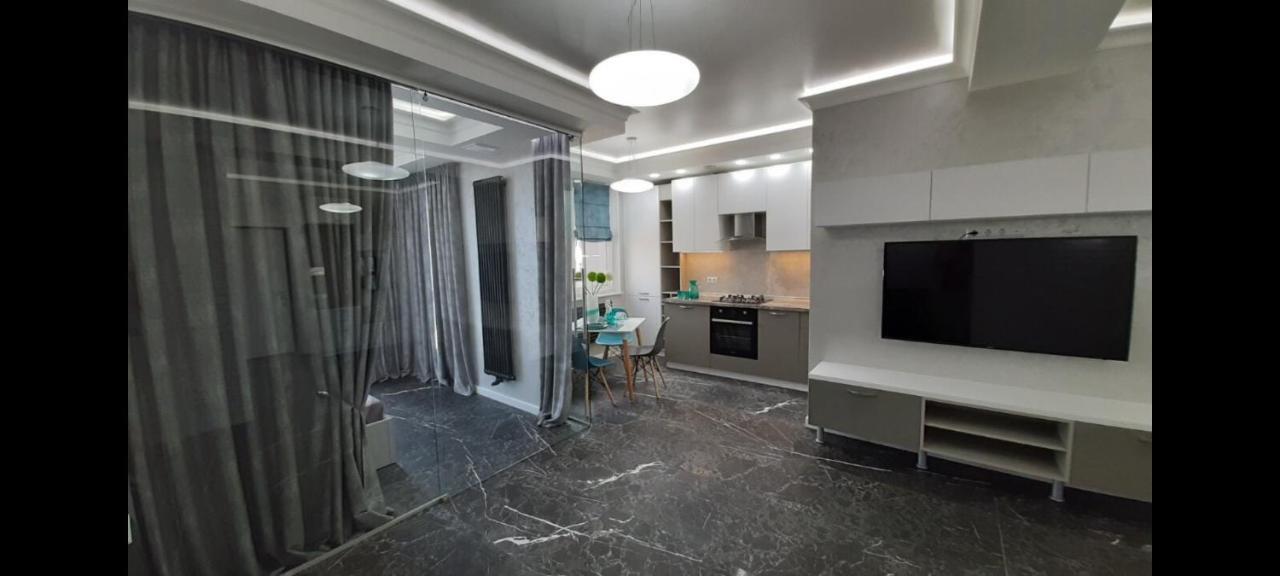 Double Skyhouse Exclusive Apartments Chisinau Exterior photo